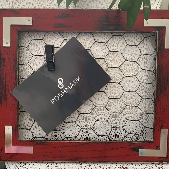 “PRINZ” Distressed Solid Wood Frame w/Decorative Wire - Picture 5 of 6